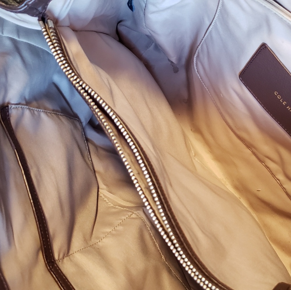 Hand Bag - Picture 6 of 8